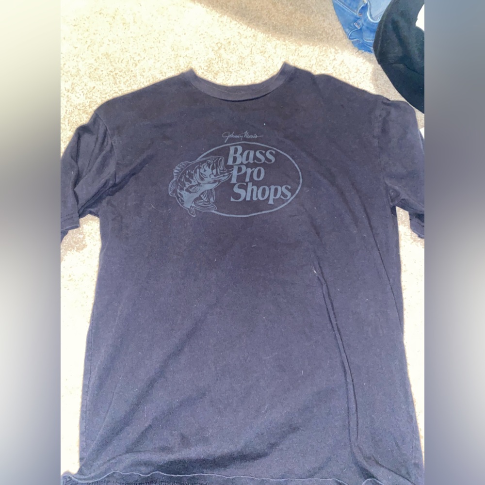 Bass Pro Shops women shirt size small